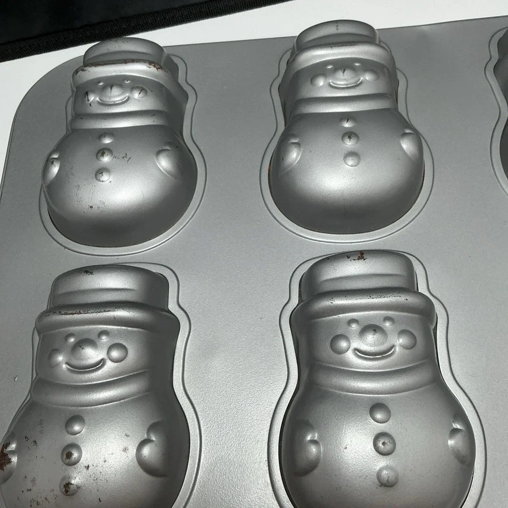Vintage Aluminum Snowman Cupcake Pan & Cake‎ Pan Lot 2